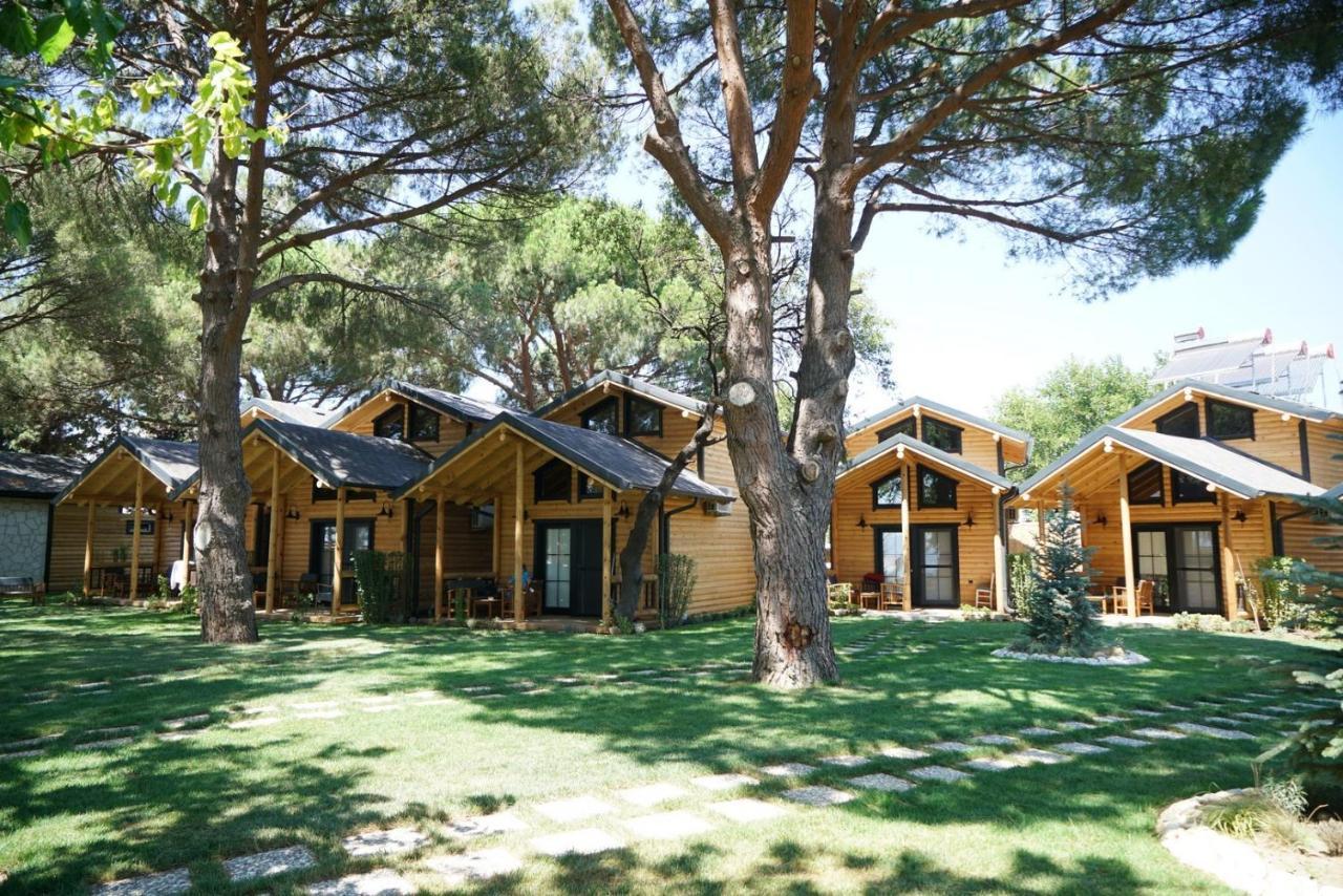 Pino Mar Luxury Bungalows Erdek Bagian luar foto
