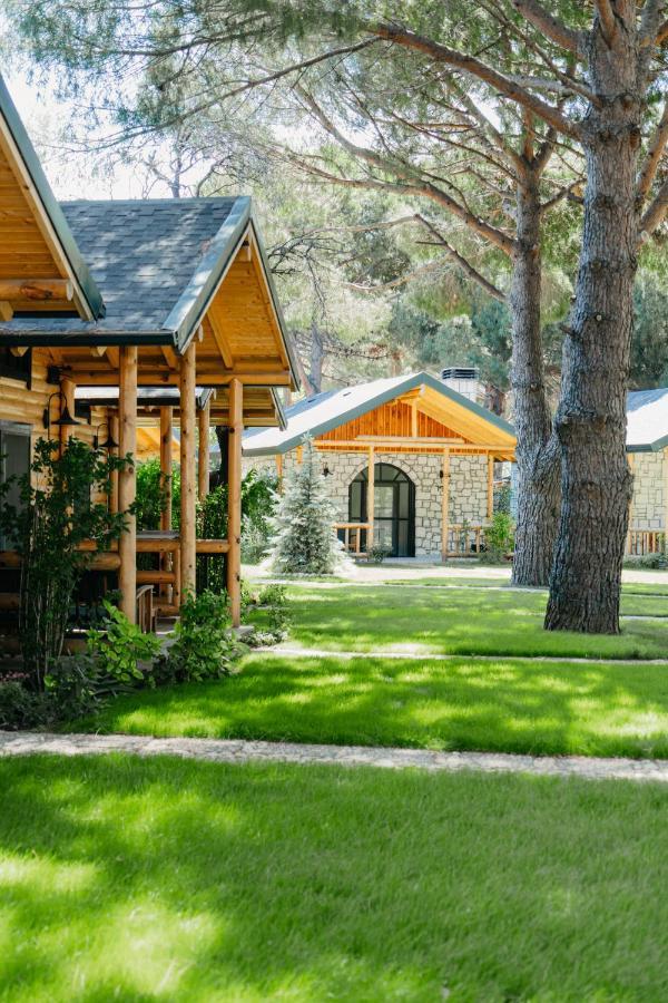 Pino Mar Luxury Bungalows Erdek Bagian luar foto